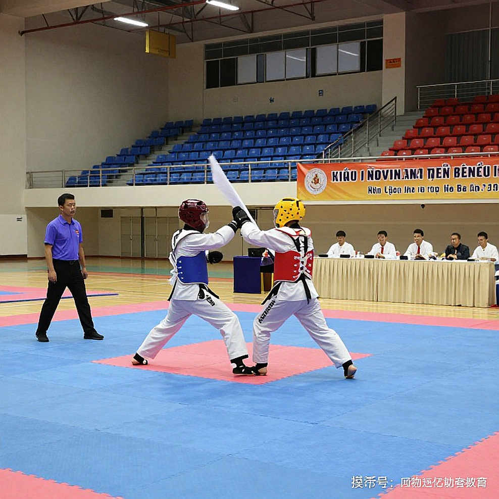 RAF Abu Dhabi: Tsarukyan gặp Gracie, Blades đấu Mir — và một cuộc đổi ngôi đang diễn ra trong im lặng