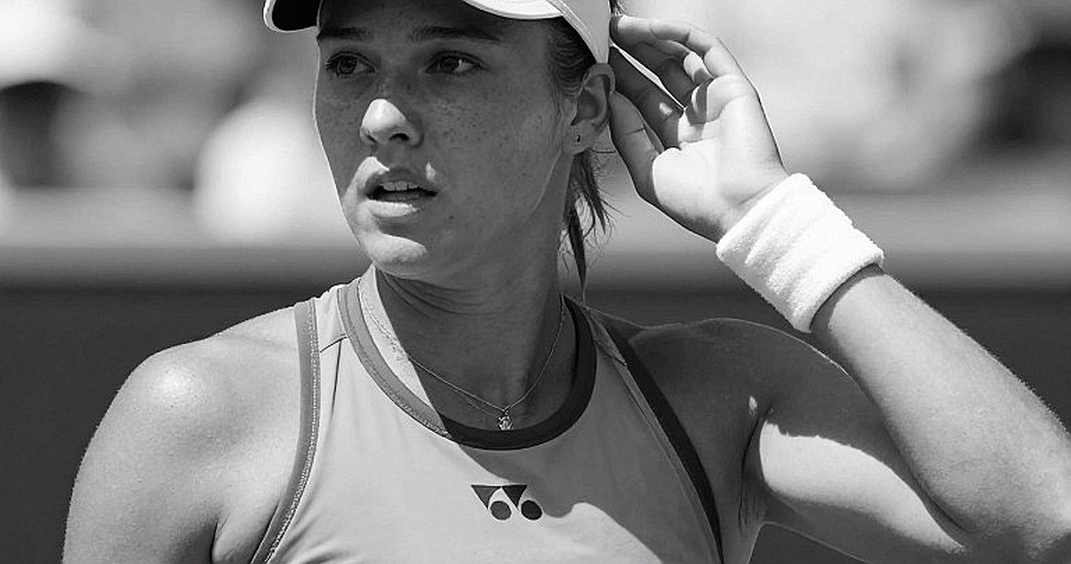 Nine Empty Compartments in the Middle of Melbourne's Tennis Rumour Season