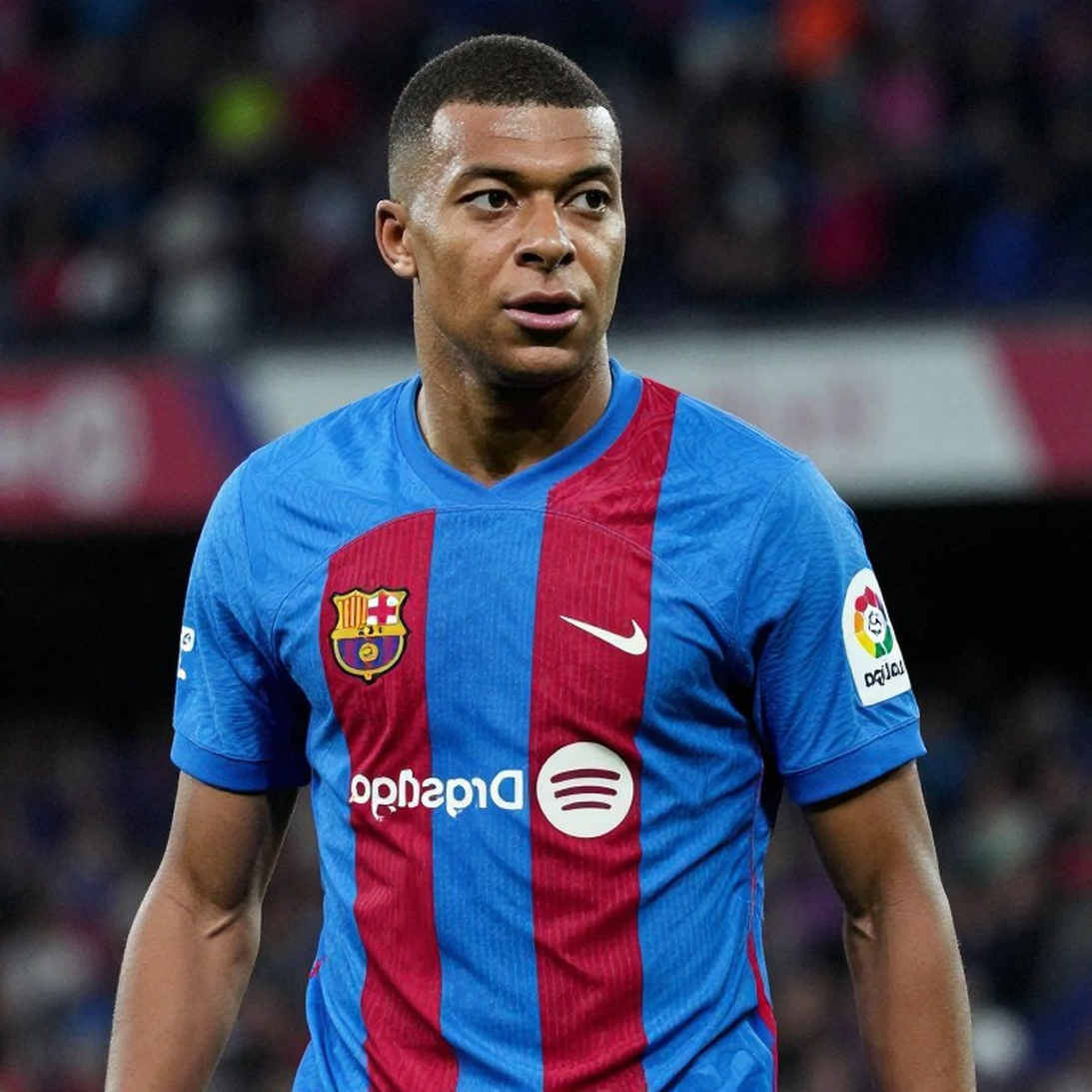 Manchester United và buổi họp báo không ai xác nhận