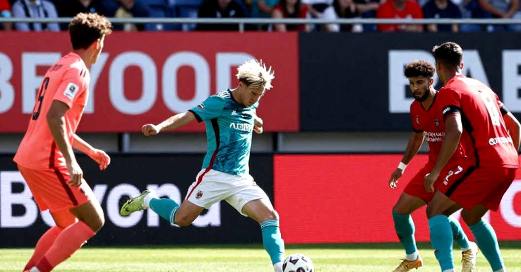 Việt Nam 4-2 Pakistan: Bàn thắng phút 80 và những vết nứt sau tấm vé play-off Việt Nam 4-2 Pakistan: Bàn thắng phút 80 và những vết nứt sau tấm vé play-off