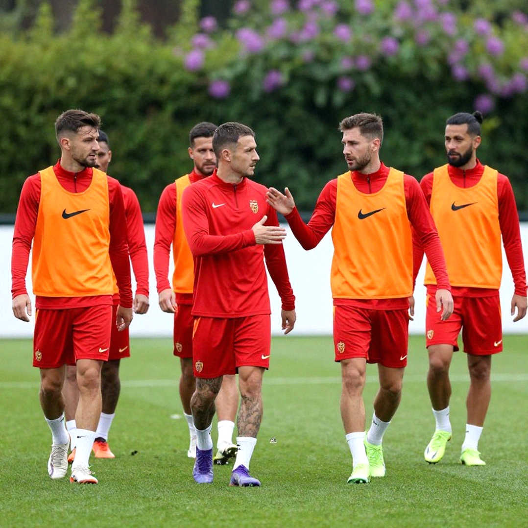 Mười triệu euro cho một cậu bé 16 tuổi: JJ Gabriel, Real Madrid và cái giá thật của thị trường học viện Mười triệu euro cho một cậu bé 16 tuổi: JJ Gabriel, Real Madrid và cái giá thật của thị trường học viện