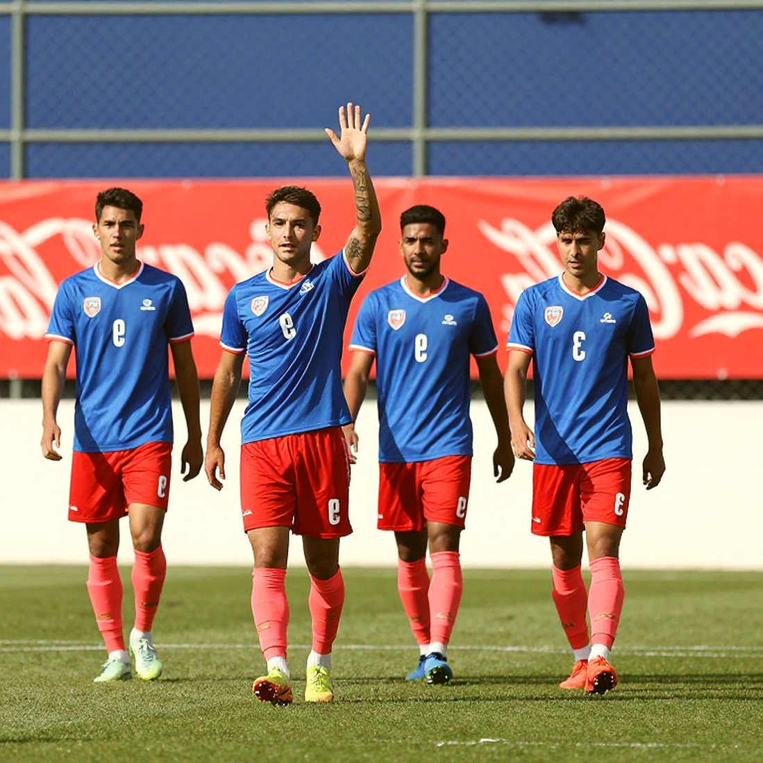 Thái Lan nhìn sang PVF và Trống Đồng: cuộc đua hạ tầng World Cup đã bắt đầu từ một cái mái đóng trong 12 phút