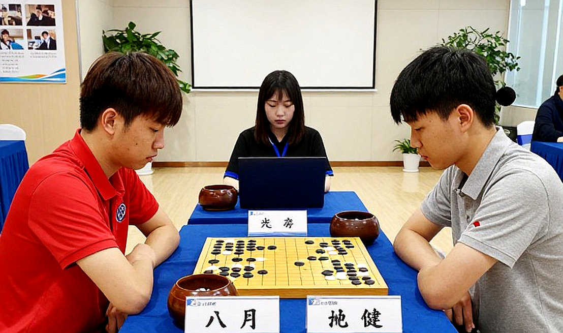 Carlsen gọi Sindarov là ứng viên số một: nhà vô địch trẻ nhất lịch sử bị xếp cửa dưới Carlsen gọi Sindarov là ứng viên số một: nhà vô địch trẻ nhất lịch sử bị xếp cửa dưới