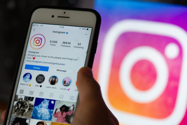 Does Your Instagram Account Need More Followers? Try famoid.com/buy-instagram-followers/